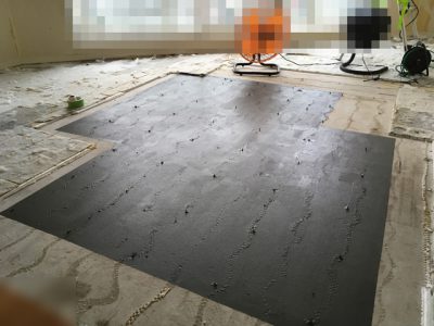 床下暖房のあるフローリング上での孤独死の特殊清掃-作業後画像