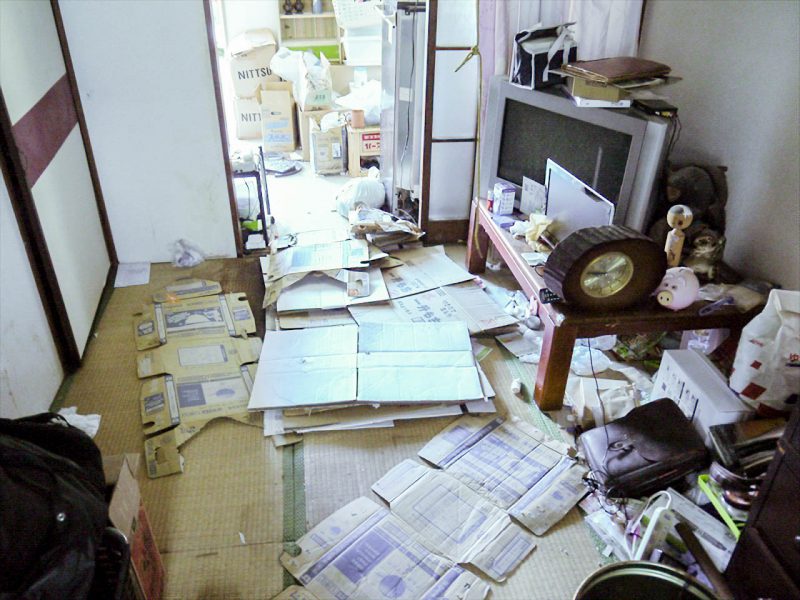 松戸市で特殊清掃、遺品整理のご依頼-作業前画像